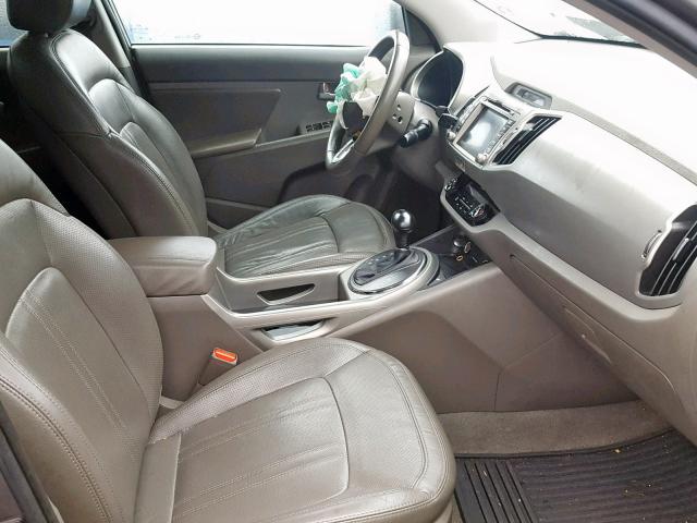 KNDPCCA29C7261291 - 2012 KIA SPORTAGE E SILVER photo 5