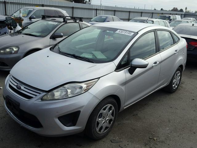 3FADP4AJ5BM207632 - 2011 FORD FIESTA S SILVER photo 2