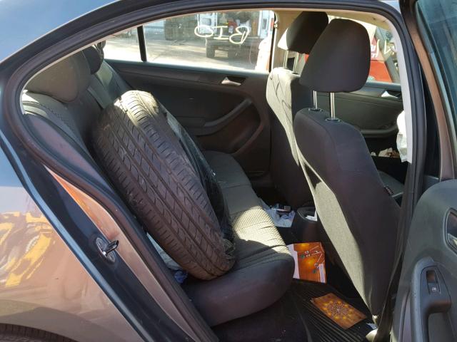 3VW2K7AJ8CM464462 - 2012 VOLKSWAGEN JETTA BASE GRAY photo 6