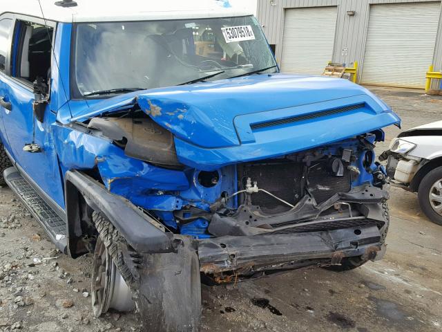 JTEBU11F470059483 - 2007 TOYOTA FJ CRUISER BLUE photo 9