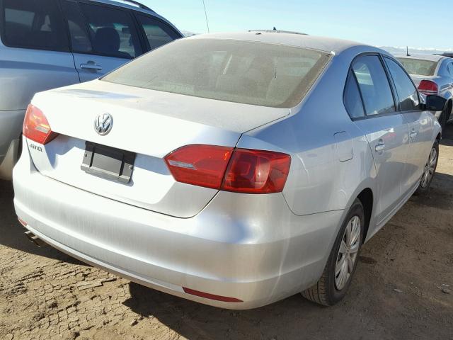 3VW1K7AJ1DM211089 - 2013 VOLKSWAGEN JETTA BASE 银色 照片 4