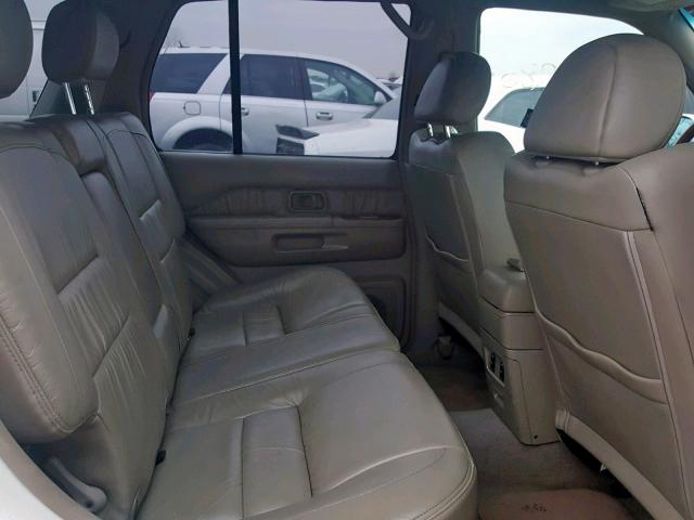 JNRDR09Y52W252536 - 2002 INFINITI QX4 WHITE photo 6