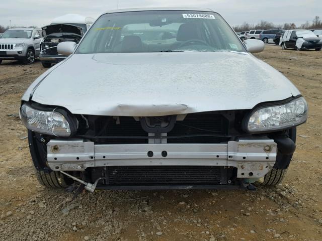 1G1NE52J22M572508 - 2002 CHEVROLET MALIBU LS 银色 照片 9