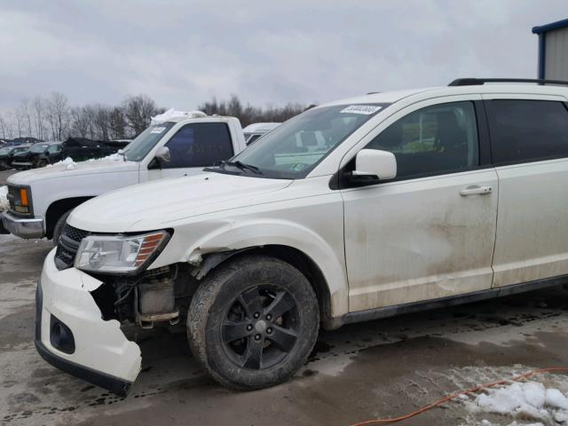 3D4PH1FG5BT562499 - 2011 DODGE JOURNEY MA WHITE photo 9