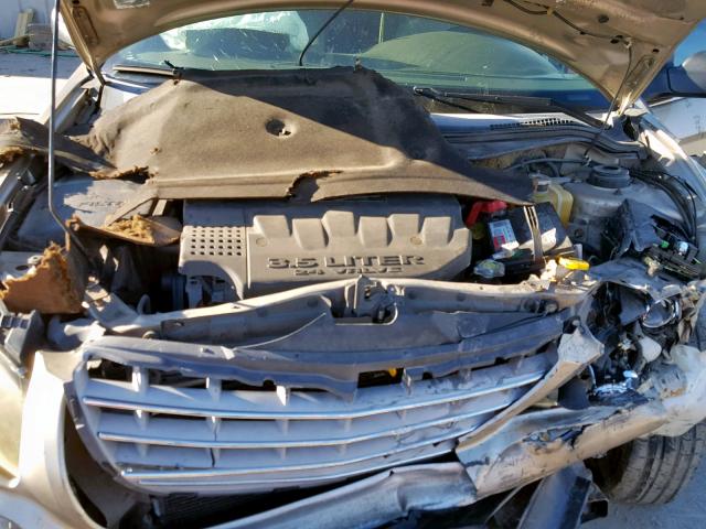 2C8GM68434R358622 - 2004 CHRYSLER PACIFICA GOLD photo 7