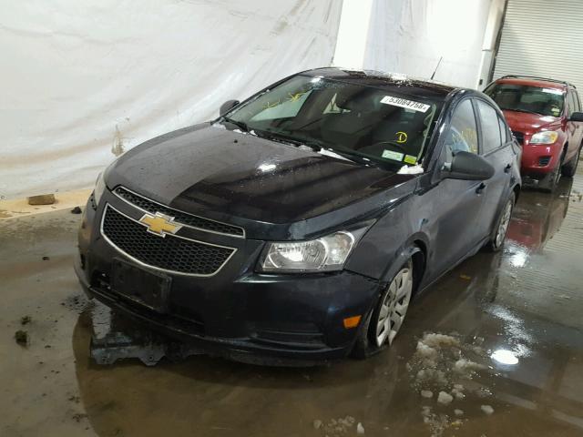 1G1PA5SG2E7401639 - 2014 CHEVROLET CRUZE LS BLACK photo 2