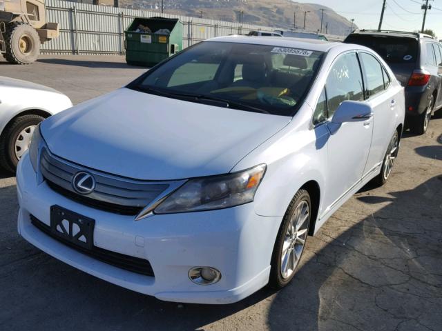 JTHBB1BA2A2029759 - 2010 LEXUS HS 250H WHITE photo 2