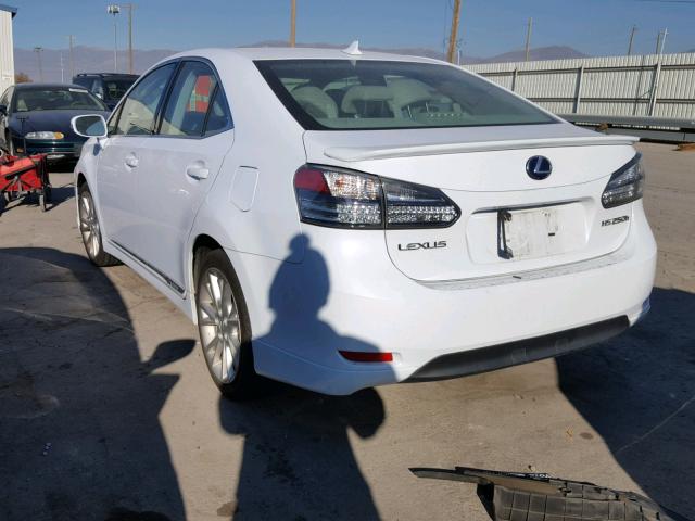 JTHBB1BA2A2029759 - 2010 LEXUS HS 250H WHITE photo 3