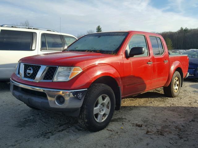 1N6AD07W95C445066 - 2005 NISSAN FRONTIER C RED photo 2