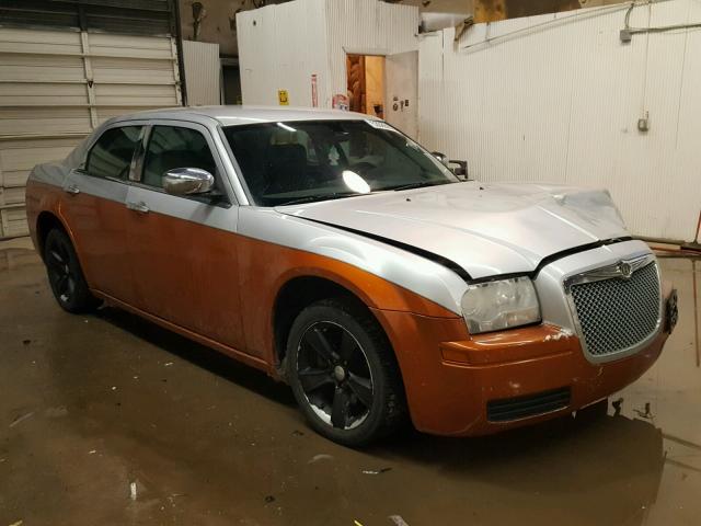 2C3KA43R07H788117 - 2007 CHRYSLER 300 ORANGE photo 1