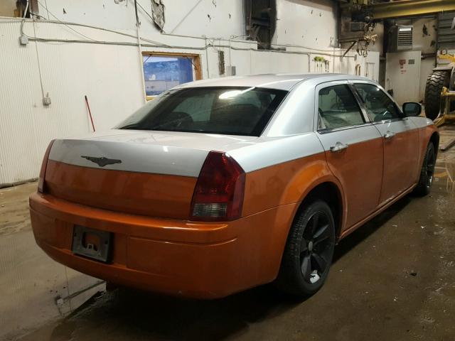 2C3KA43R07H788117 - 2007 CHRYSLER 300 ORANGE photo 4