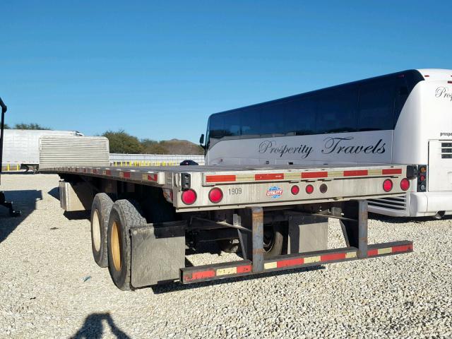 1UYFS24877A041909 - 2007 UTILITY FLAT BED SILVER photo 3