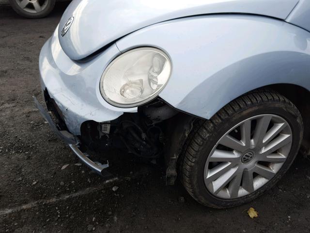 3VWRG3ALXAM009765 - 2010 VOLKSWAGEN NEW BEETLE 蓝色 照片 9