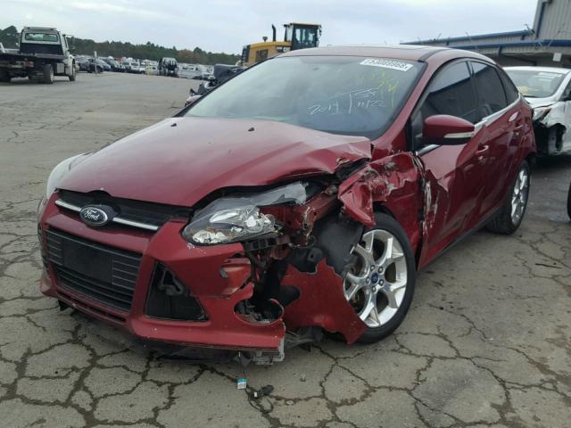 1FADP3J20EL121492 - 2014 FORD FOCUS TITA MAROON photo 2