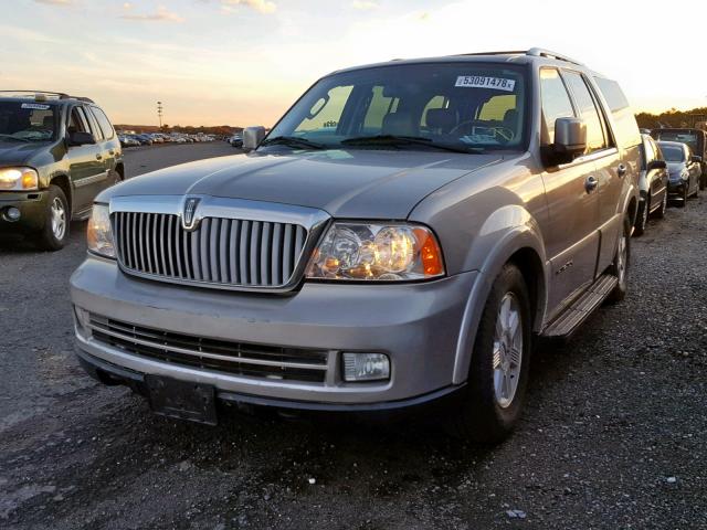 5LMFU28546LJ19986 - 2006 LINCOLN NAVIGATOR Boz foto 2