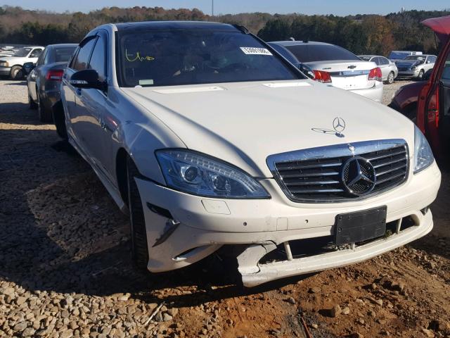 WDDNG71X09A273054 - 2009 MERCEDES-BENZ S 550 WHITE photo 1