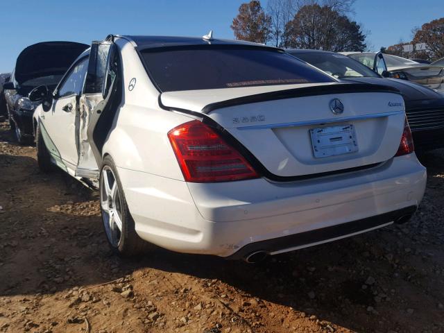 WDDNG71X09A273054 - 2009 MERCEDES-BENZ S 550 WHITE photo 3