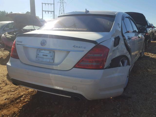 WDDNG71X09A273054 - 2009 MERCEDES-BENZ S 550 WHITE photo 4