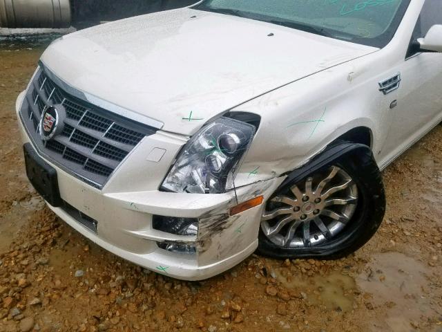 1G6DC67A580104704 - 2008 CADILLAC STS WHITE photo 9