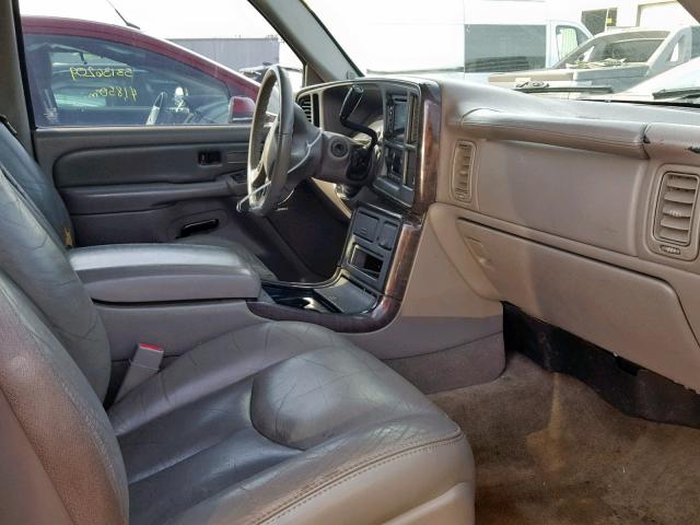 1GKFK66U05J138385 - 2005 GMC YUKON XL D GRAY photo 5