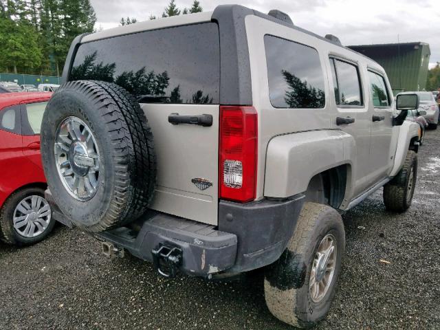 5GTEN13L388140083 - 2008 HUMMER H3 ALPHA SILVER photo 4