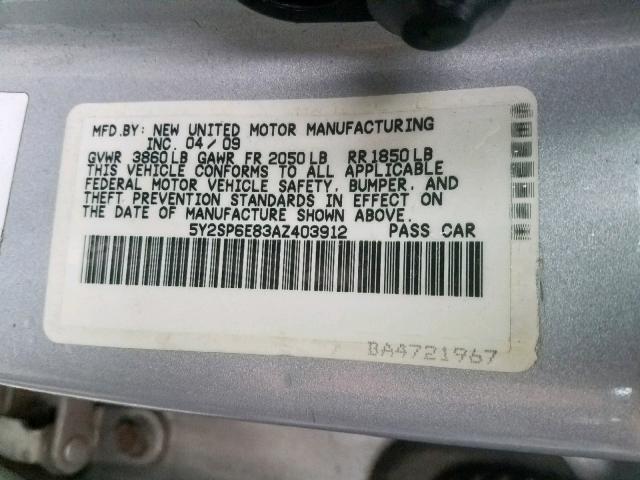 5Y2SP6E83AZ403912 - 2010 PONTIAC VIBE SILVER photo 10