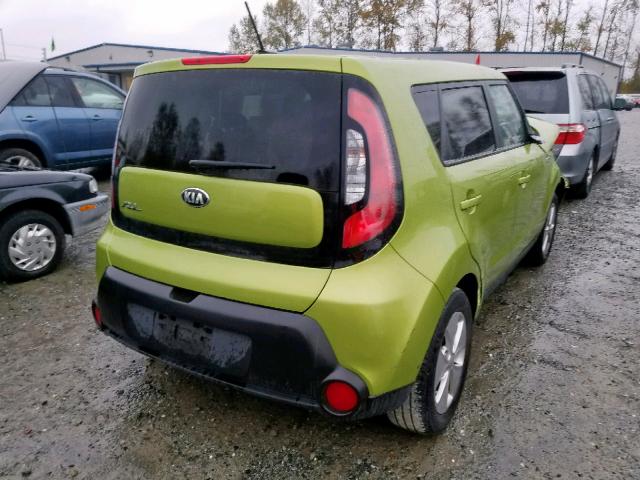 KNDJN2A25G7845316 - 2016 KIA SOUL GREEN photo 4