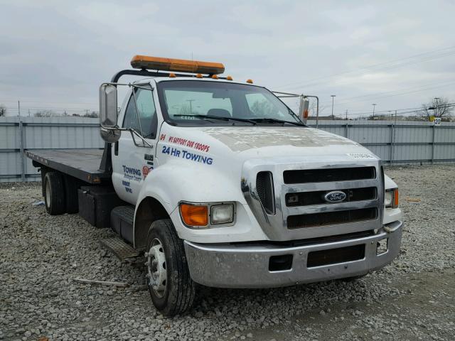 3FRNF65F04V694354 - 2004 FORD F650 SUPER WHITE photo 1