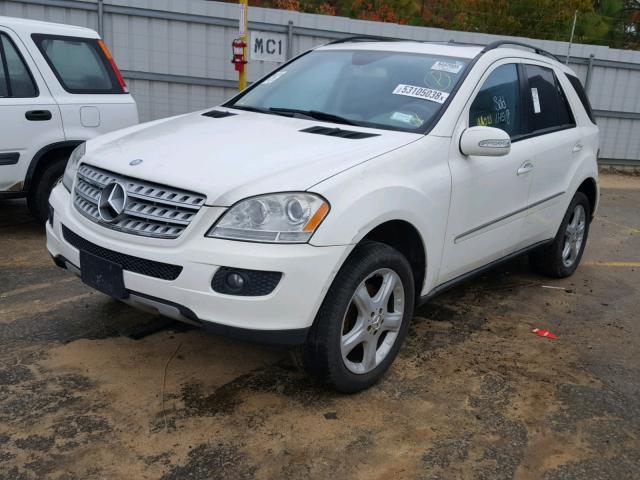 4JGBB86E57A214082 - 2007 MERCEDES-BENZ ML 350 WHITE photo 2