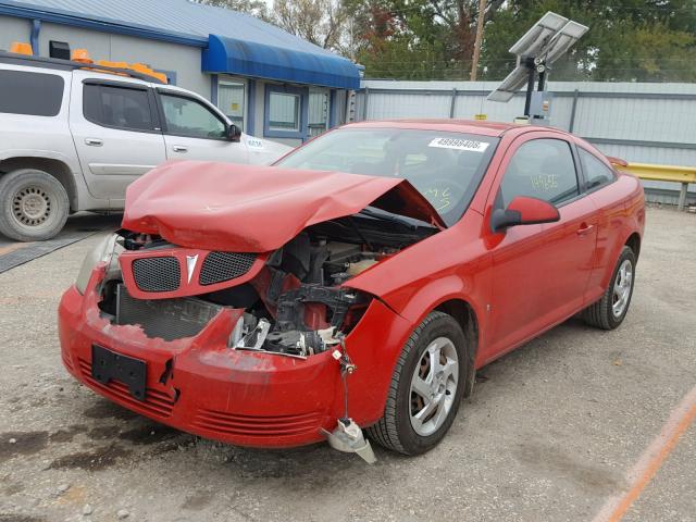 1G2AL18F087293920 - 2008 PONTIAC G5 RED photo 2