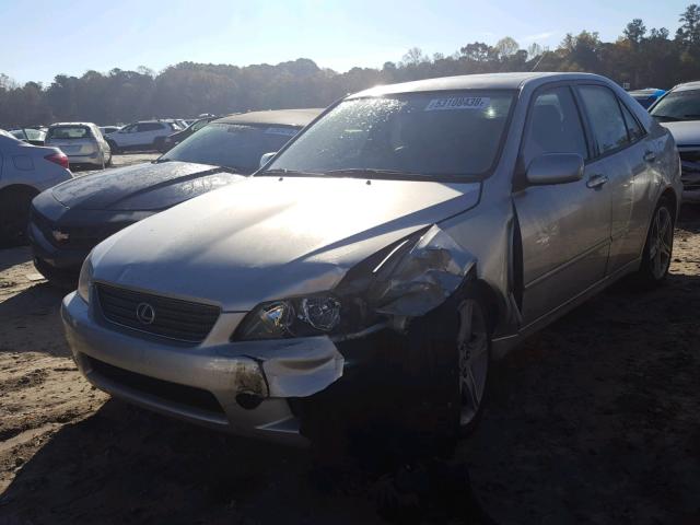 JTHBD182110019634 - 2001 LEXUS IS 300 SILVER photo 2