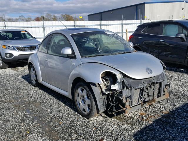 3VWCD21C4YM494696 - 2000 VOLKSWAGEN NEW BEETLE 银色 照片 1