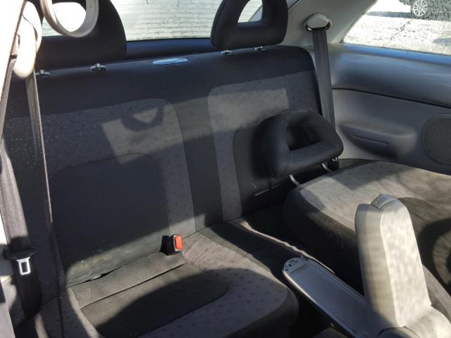 3VWCD21C4YM494696 - 2000 VOLKSWAGEN NEW BEETLE 银色 照片 6