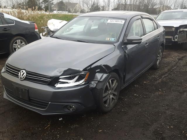 3VWLZ7AJ1BM303868 - 2011 VOLKSWAGEN JETTA SEL CHARCOAL photo 2