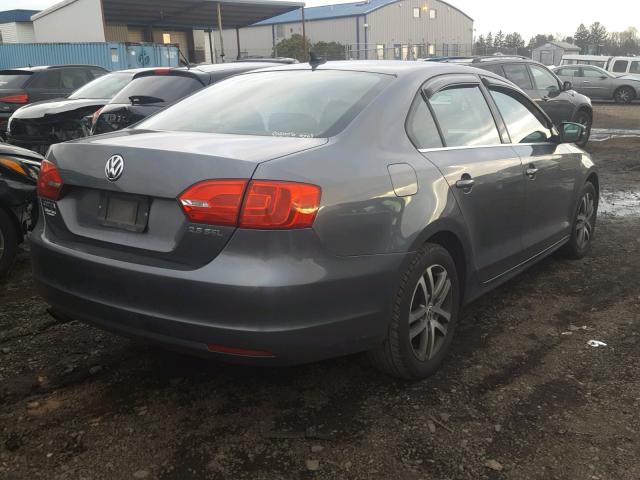 3VWLZ7AJ1BM303868 - 2011 VOLKSWAGEN JETTA SEL CHARCOAL photo 4