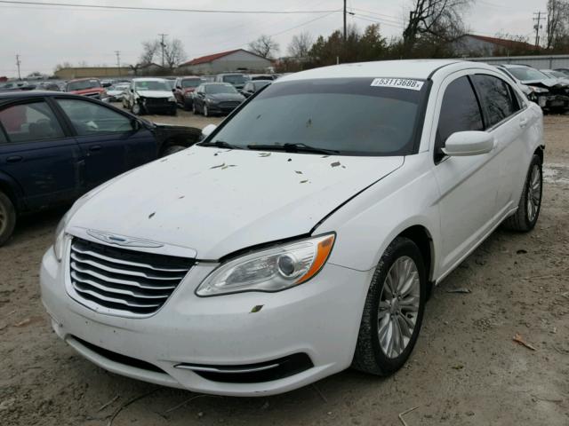 1C3CCBAB2CN105408 - 2012 CHRYSLER 200 LX WHITE photo 2