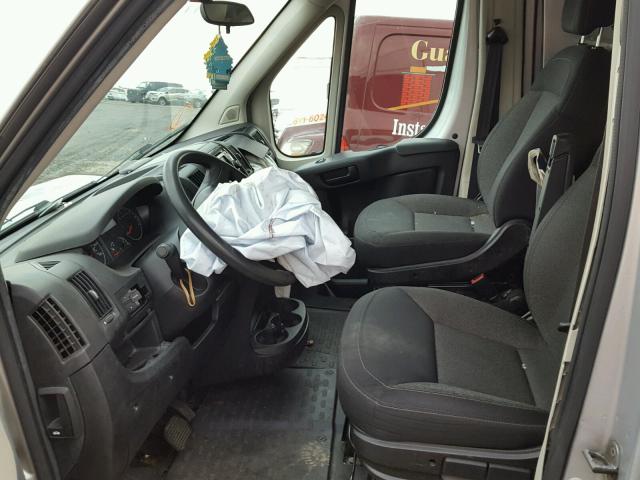 3C6TRVCG1EE119433 - 2014 RAM PROMASTER 银色 照片 5