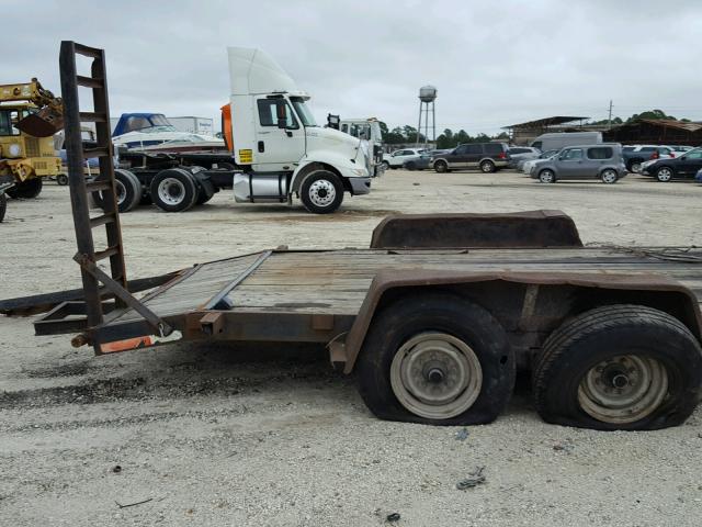 5MYEE18254B000132 - 2004 TRAIL KING FLATBED BROWN photo 6