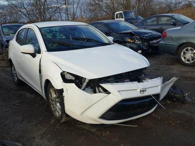 3MYDLBZV6GY133270 - 2016 TOYOTA SCION IA WHITE photo 1