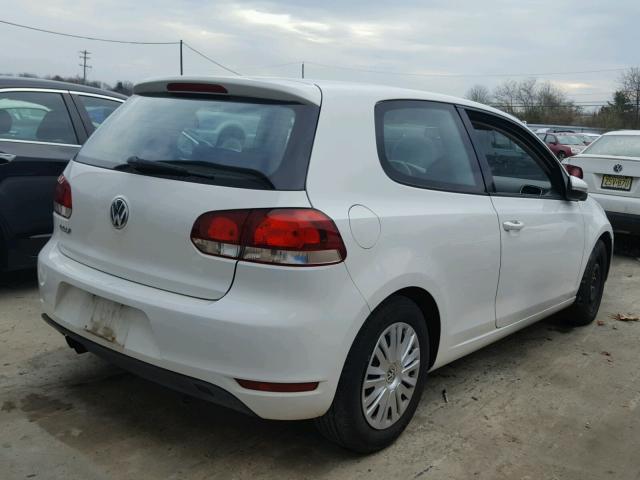 WVWAB7AJ9AW092495 - 2010 VOLKSWAGEN GOLF 白色 照片 4