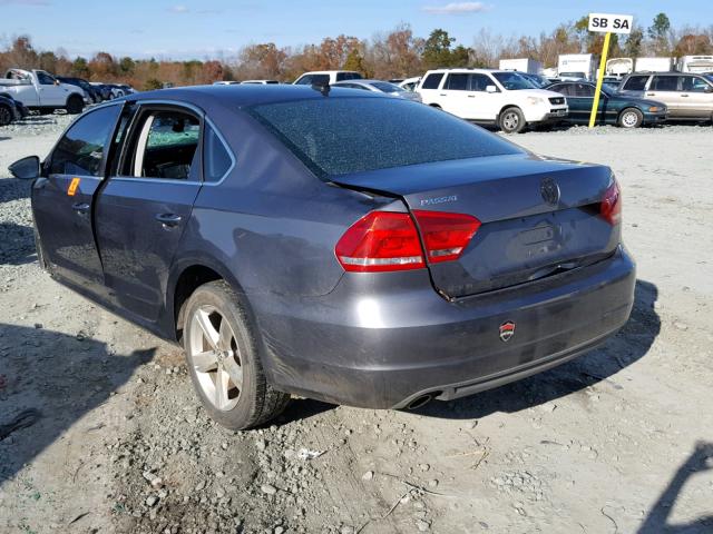 1VWBP7A3XCC032458 - 2012 VOLKSWAGEN PASSAT SE GRAY photo 3