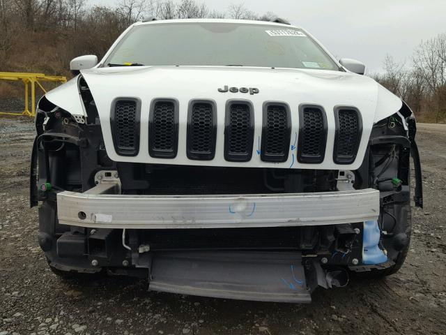 1C4PJMCS1GW205205 - 2016 JEEP CHEROKEE L WHITE photo 9