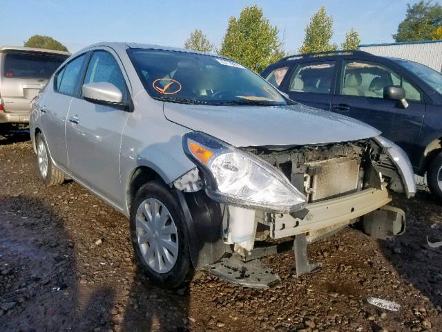 3N1CN7AP6JL873374 - 2018 NISSAN VERSA S SILVER photo 1