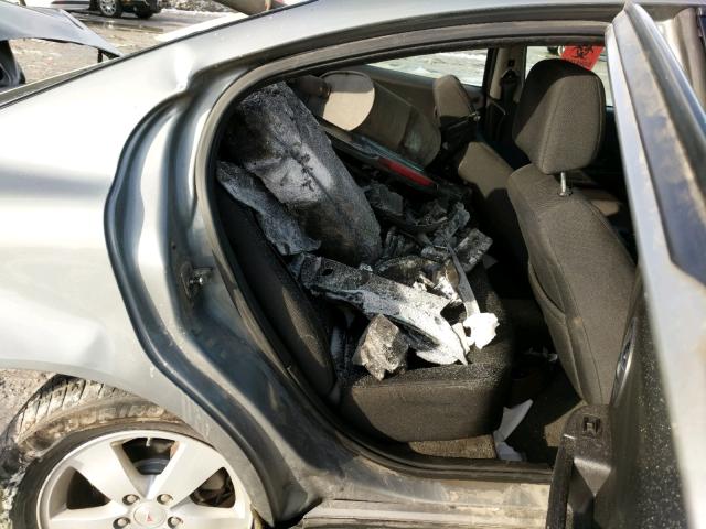 2G2WP552181155402 - 2008 PONTIAC GRAND PRIX SILVER photo 6