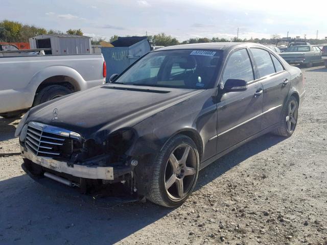 WDBUF72X69B399919 - 2009 MERCEDES-BENZ E 550 BLACK photo 2