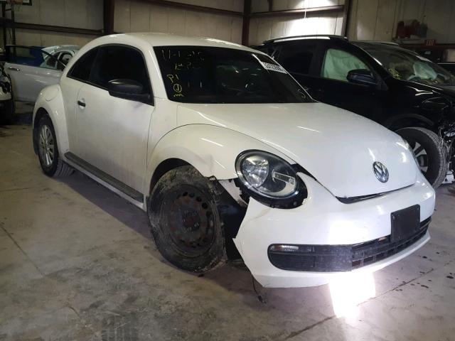 3VWFP7AT3CM644260 - 2012 VOLKSWAGEN BEETLE WHITE photo 1