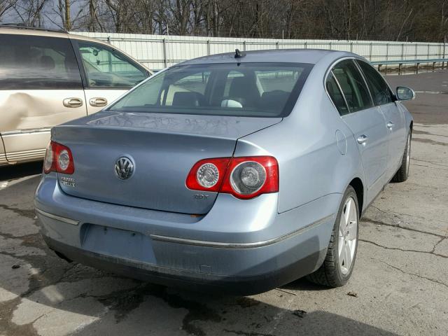 WVWAK73C88E103582 - 2008 VOLKSWAGEN PASSAT KOM BLUE photo 4