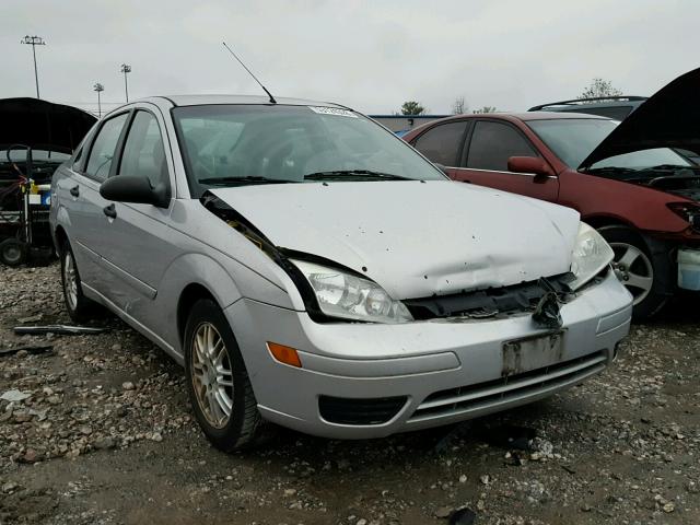 1FAFP34N85W186216 - 2005 FORD FOCUS ZX4 SILVER photo 1