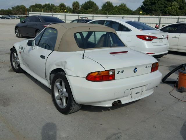 4USCJ3330WLB63950 - 1998 BMW Z3 2.8 WHITE photo 3