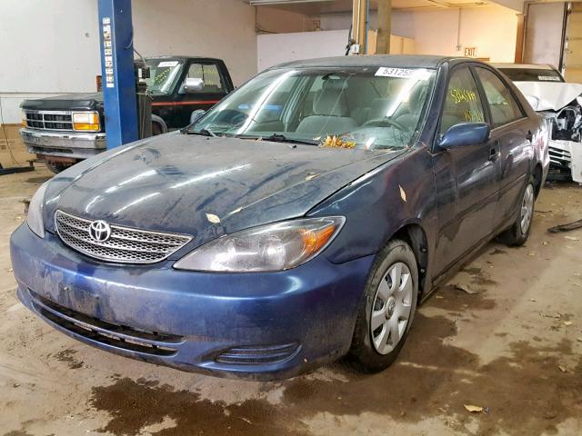 4T1BE32K22U585357 - 2002 TOYOTA CAMRY LE BLUE photo 2